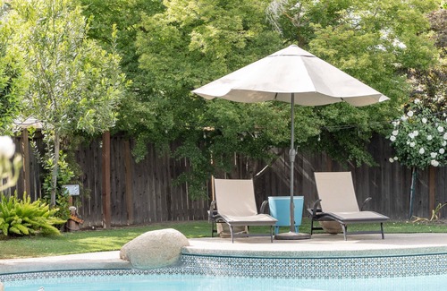 Raisin House | Fresno House: Pool, Game Room, King Suite, 4:2.5!