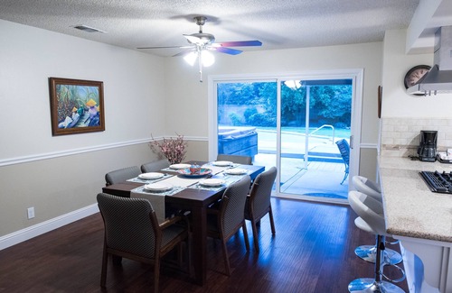 Raisin House | Fresno retreat with pool