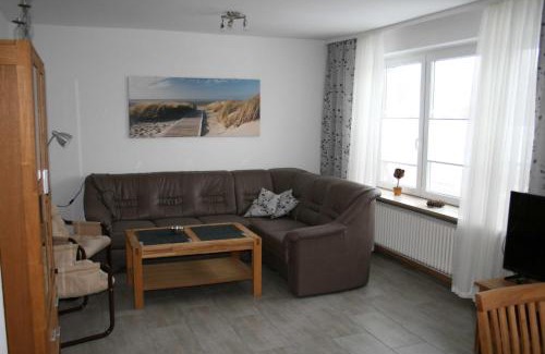 Eggebek Apartment | Frey - Ferienhaus über zwei Etagen mit Terrasse