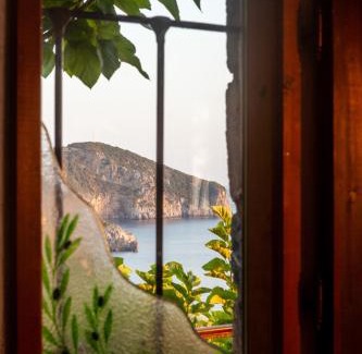 Limnionas House | Frictories station of residency