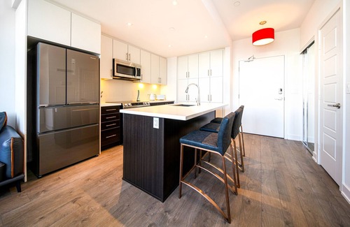Innisfil Condo | Friday Harbour Retreat with Courtyard Pool