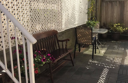 Riley Park House | Frieda's Oasis near Riley Park