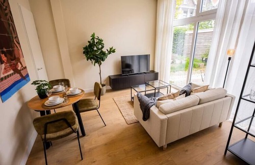 Hillegersberg-Zuid Apartment | Friendly 2 Bed Serviced Apartment 54m2 -MST40F-