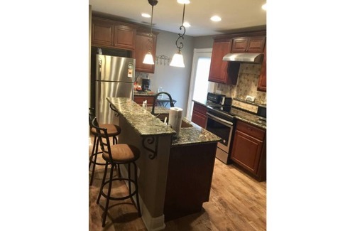 Historic Garderns House | Friendly Alamodome House 8guests. 3Br/2Bth 1 mile River walk/Alamo/Near Downtown