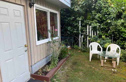 Burnaby House | Friendly and cozy home with separate entrance No Pets Allowed