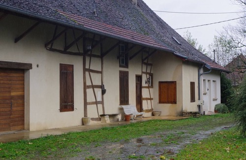 Villevieux Cottage | Friendly Bresse farm, ideal for visiting the region!