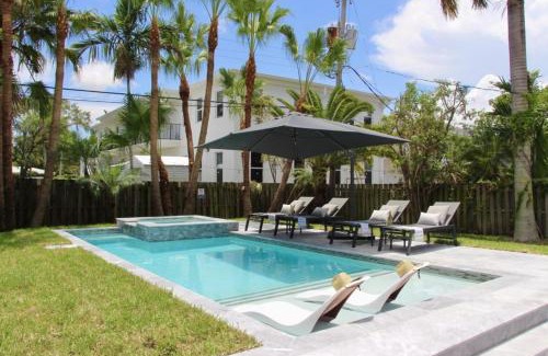 Croissant Park House | Friendly Fox Luxury Pool & Spa - Near DT & Beach home