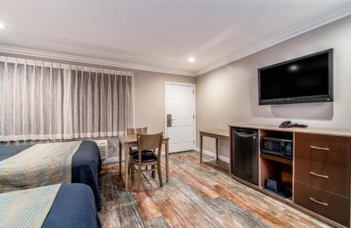 East Whittier Hotel | Friendly Hills Inn