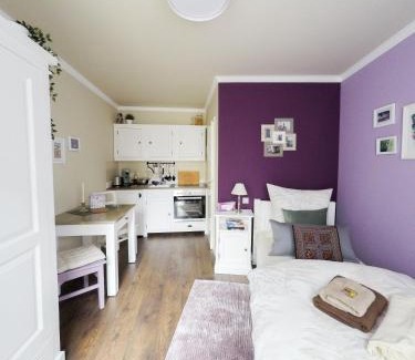Dersdorf Apartment | Friendly Home - Einzelappartement "Calm" Köln Bonn Phantasialand