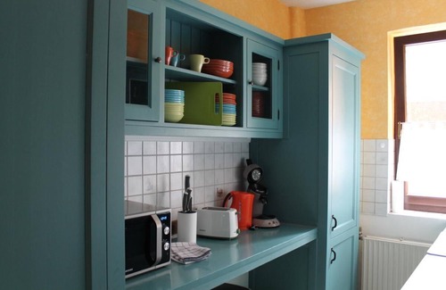 Dersdorf House | Friendly Home - "Klinkerhof" - Fitter's room with shared bathroom