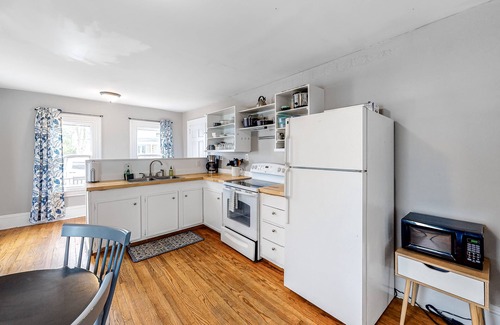 Castine House | Friendly home with our separate condos & free WiFi in the heart of downtown