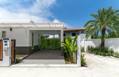 Kamala Villa | Friendly Kamala Garden View