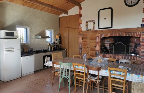 Saint-Urbain House | Friendly, sunny, and quiet house with a large wooded garden!