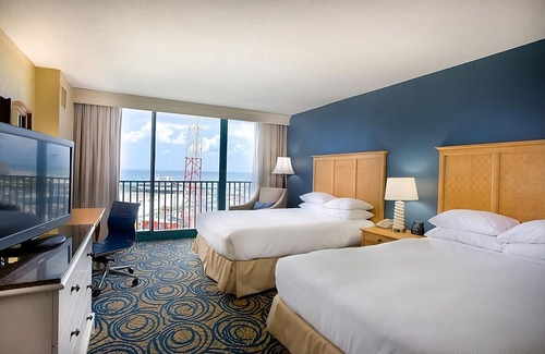 Brush - Stewarts Hotel | Friends and Family Beach Escape! 2 Pet-friendly Units! Pool & Game Room Onsite!