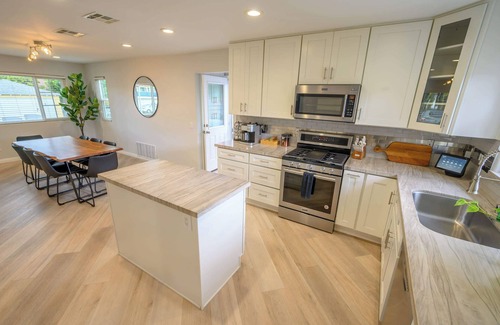 La Mesa House | Friends are Forever by Cardo Vacation Rentals