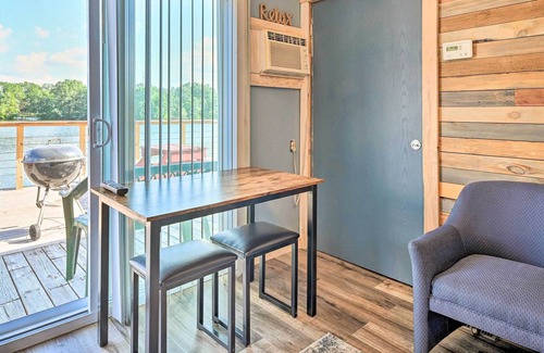 Friendship Apartment | Friendship Retreat w/ Shared Deck & Boat Dock
