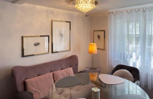 Suddorf House | Friesenhaus Amrum Friesenhaushälfte *Klönschnack*