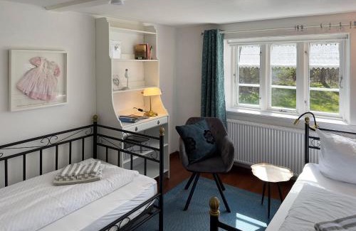 Suddorf House | Friesenhaus Amrum Friesenhaushälfte *Klönschnack*