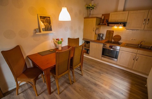 Detern Apartment | Friesenhaus - Ferienhof Am Birkensee, 55125