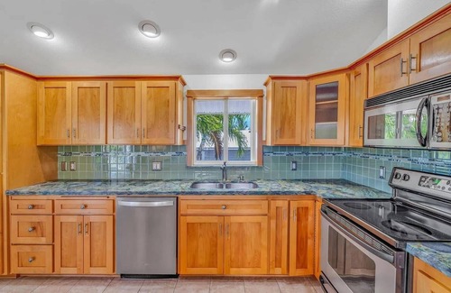 Eden Pines House | Frigate Landing - Beautiful Waterfront home,60ft seawall,Tiki Hut, Pet Friendly,