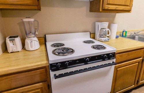 Sabinal Cabin | Frio Country Resort - Within walking distance to the Frio River!