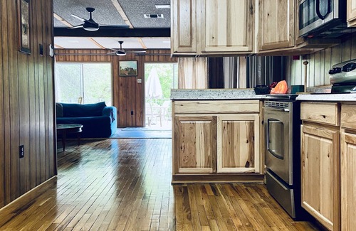 Leakey House | Frio River!