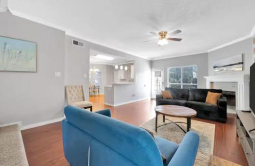 Frisco House | Frisco Castle 3BR, Garage Parking, Gated Backyard