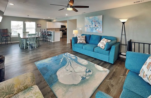 Rockport House | Frisco Flats | Lighted Fishing Pier + Hot Tub
