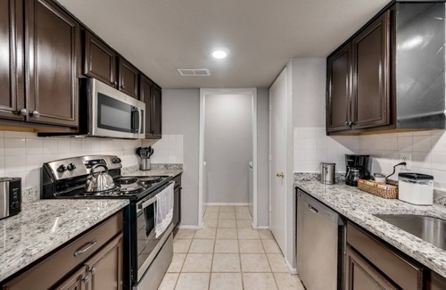 Frisco House | Frisco Getaway! Quiet Neighborhood. Pets Welcome