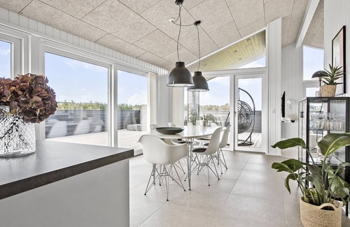 Bratten Strand House | "Frithbjorn" - 900m from the sea by Interhome
