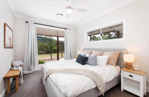 Erudgere House | Frog Hill 8 bedroom luxe rural retreat near town