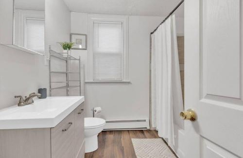 Hartford Apartment | Frog Hollow Red Door Loft