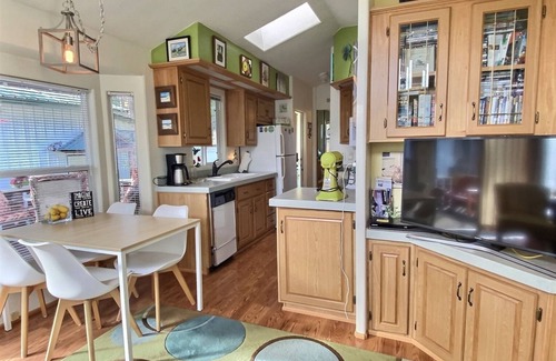 Packwood Cabin | Frog Wood Cabin | 1 Bed, 1 Bath
