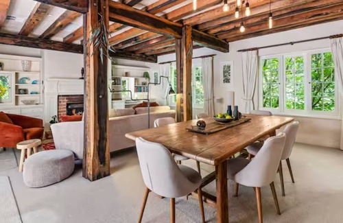 Stirling House | FROGWELL HOLLOW immerse into an idyllic fairytale!