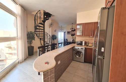 Corniche Road-Dahar Apartment | from 1 week: - 35% discount private roof terrace sea view pool free WiFi central