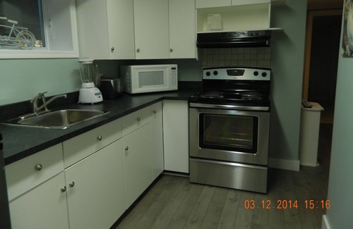 Central Saanich House | From Butchart To Beaches, Make Our Suite Your Home Away From Home Year Round.