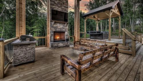 Talking Rock House | From Salt Life to Mountain Life