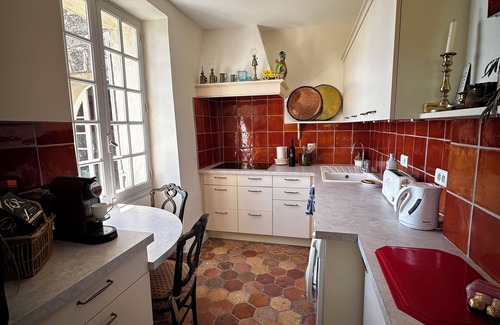 Murs House | From the top of its terraces and garden, breathtaking views of the Luberon