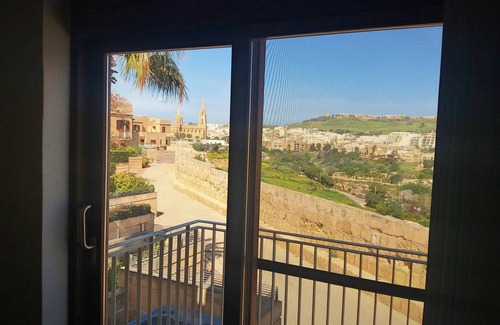 Ggantija Villa | Front Holiday Villa 16C. Fort Chambray,Ghajnsielem Gozo, Malta, Europe.
