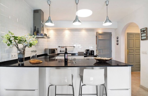 Playa Blanca Apartment | Front-Line Holiday Bungalow "Puerto Chico T" with Mountain & Sea Views, Shared Pool & WiFi