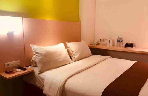 Jayapura Hotel | Front One Hotel Jayapura