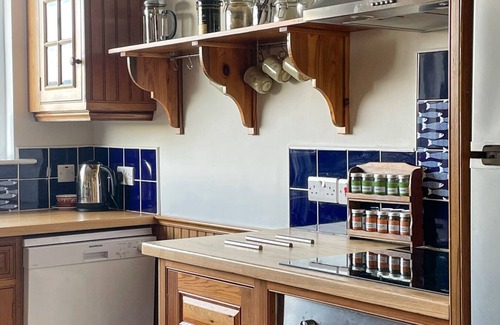 Newtownards House | Front row to sea, walking distance to restaurant