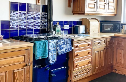 Newtownards House | Front row to sea, walking distance to restaurant