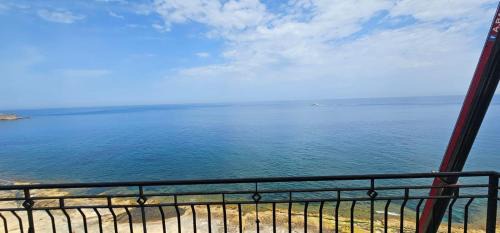 Tower Road Apartment | Front Sea ViewSpacious 3-Bedroom Apartment Sliema S3
