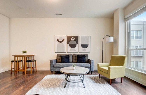 Cole-Noble District Apartment | Frontdesk | 1 BR Apt by Gainbridge Fieldhouse
