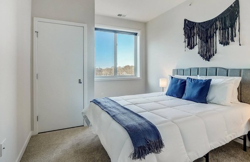 Brewerytown Apartment | Frontdesk | 1 BR Apt close to Boathouse Row