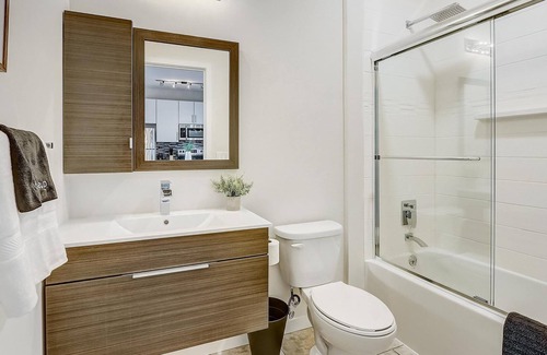 Brewerytown Apartment | Frontdesk | 1 BR Apt close to Boathouse Row