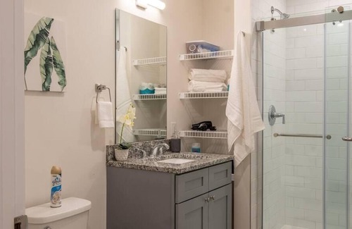 Cultural District Apartment | Frontdesk | Cozy Studio Apt in Cultural District