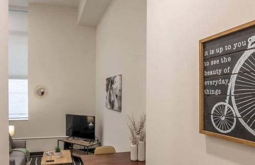 Cultural District Apartment | Frontdesk | Cozy Studio Apt in Cultural District