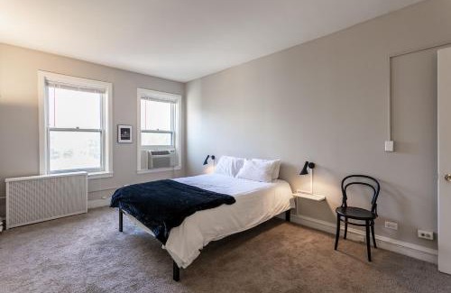 East Hyde Park Apartment | FRONTDESK Historic 2 BR Apt by Jackson Park